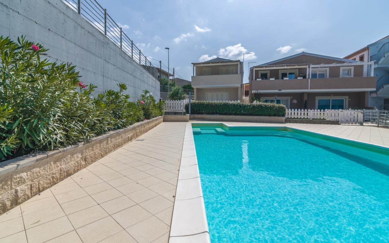 Villetta Federico Climatizzata Con Giardino Privato Viddalba Eksteriør bilde